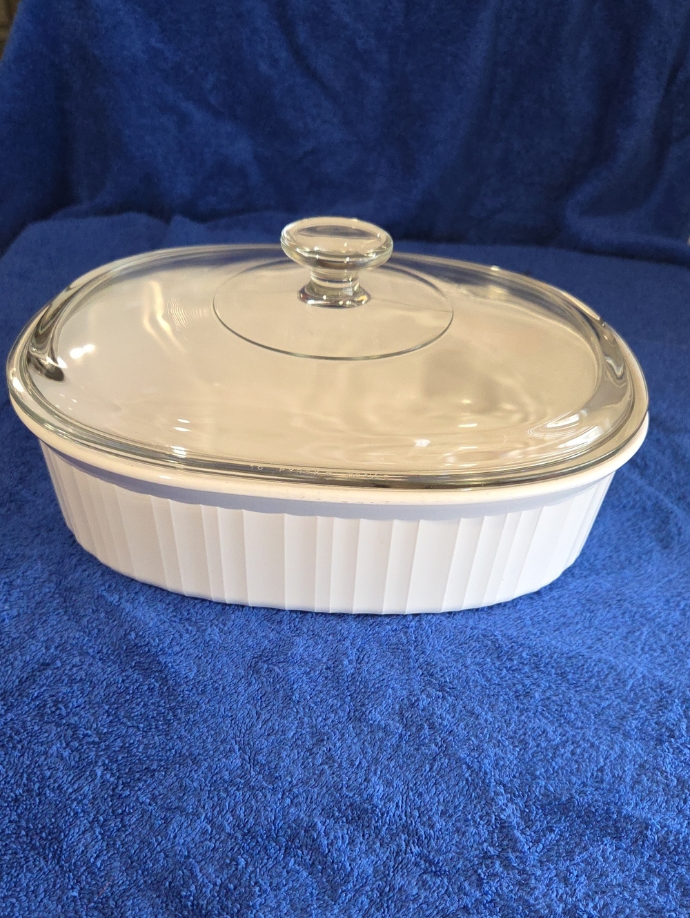 French White Oval Casserole Disg